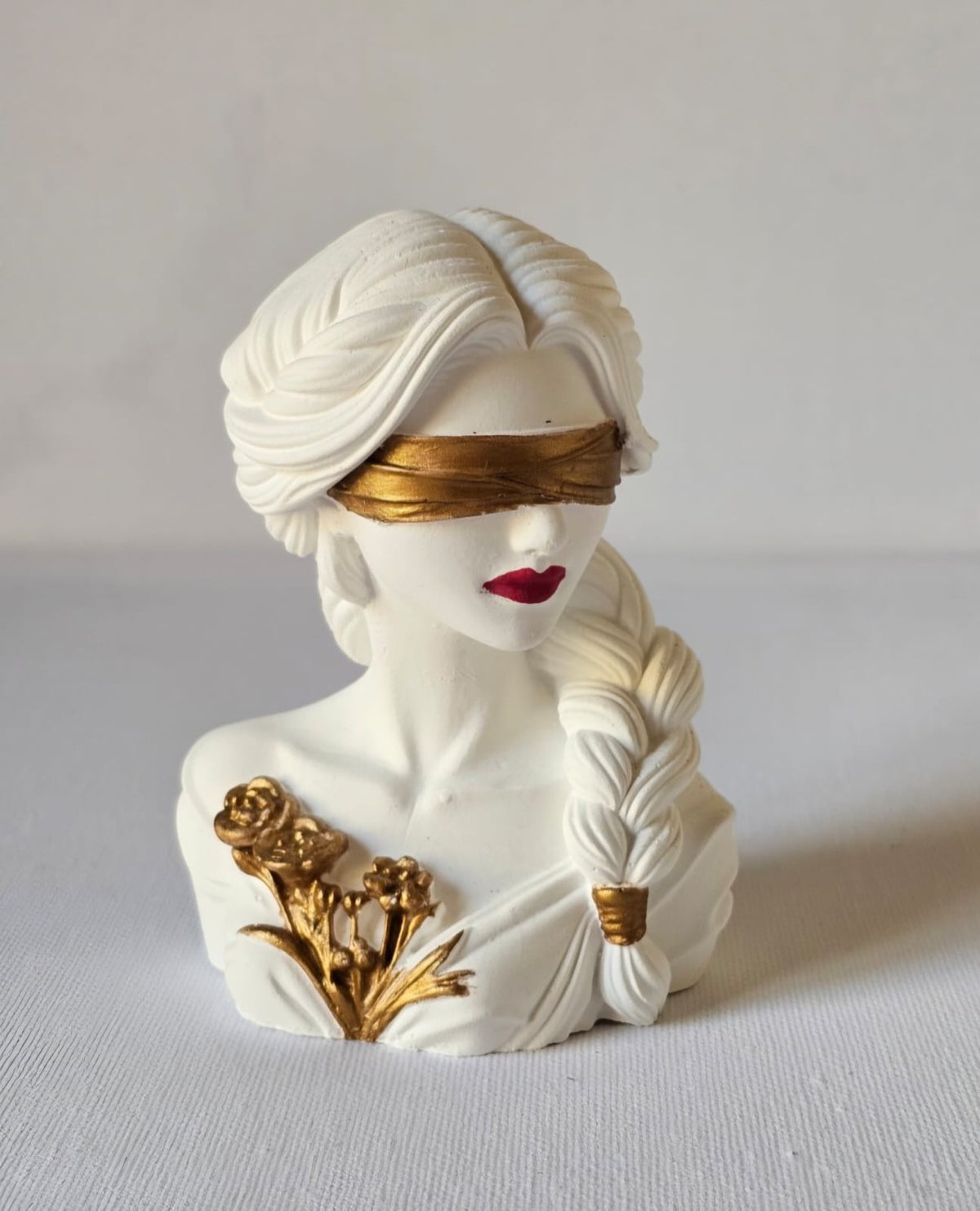 busto lady gold