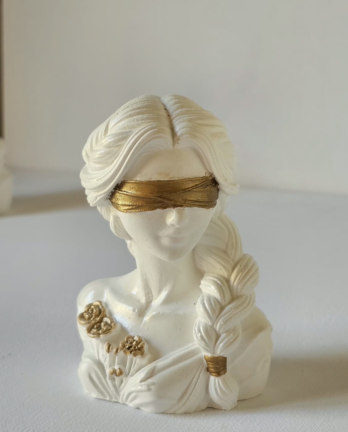 busto lady gold